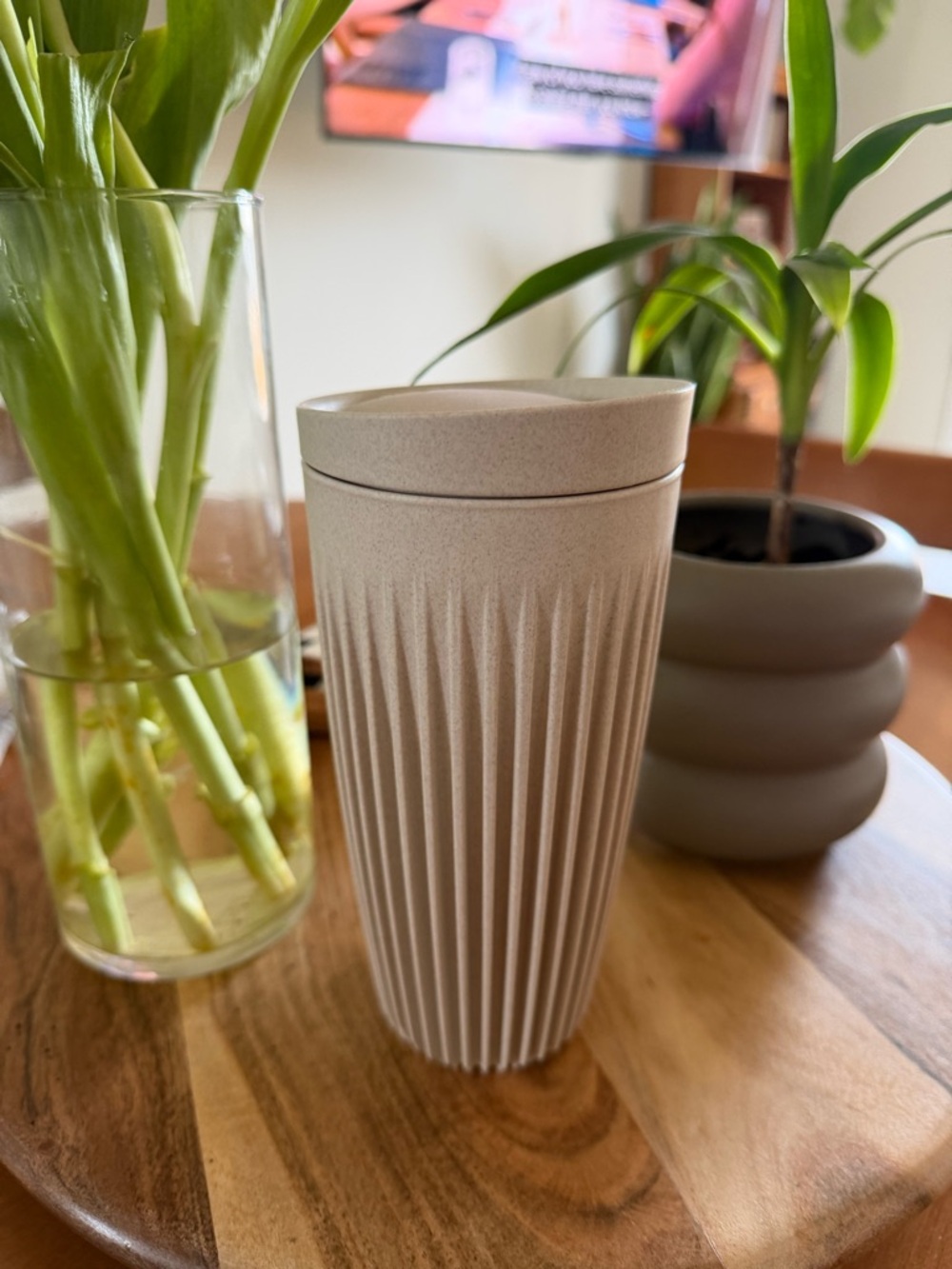 HUSKEE Textured Eco Travel Tumbler in Beige